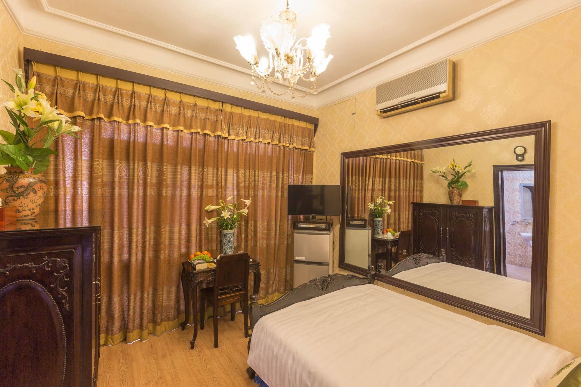 Dragon Hotel 3*