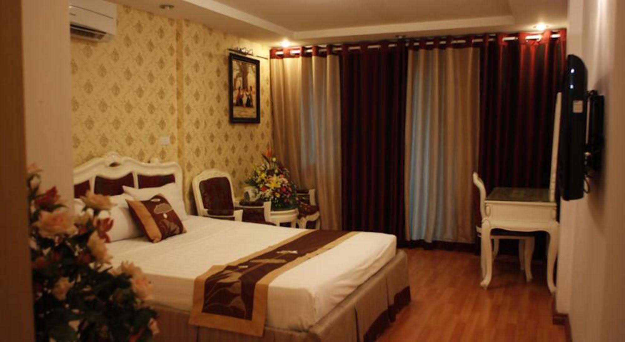 Maya Boutique & 4*