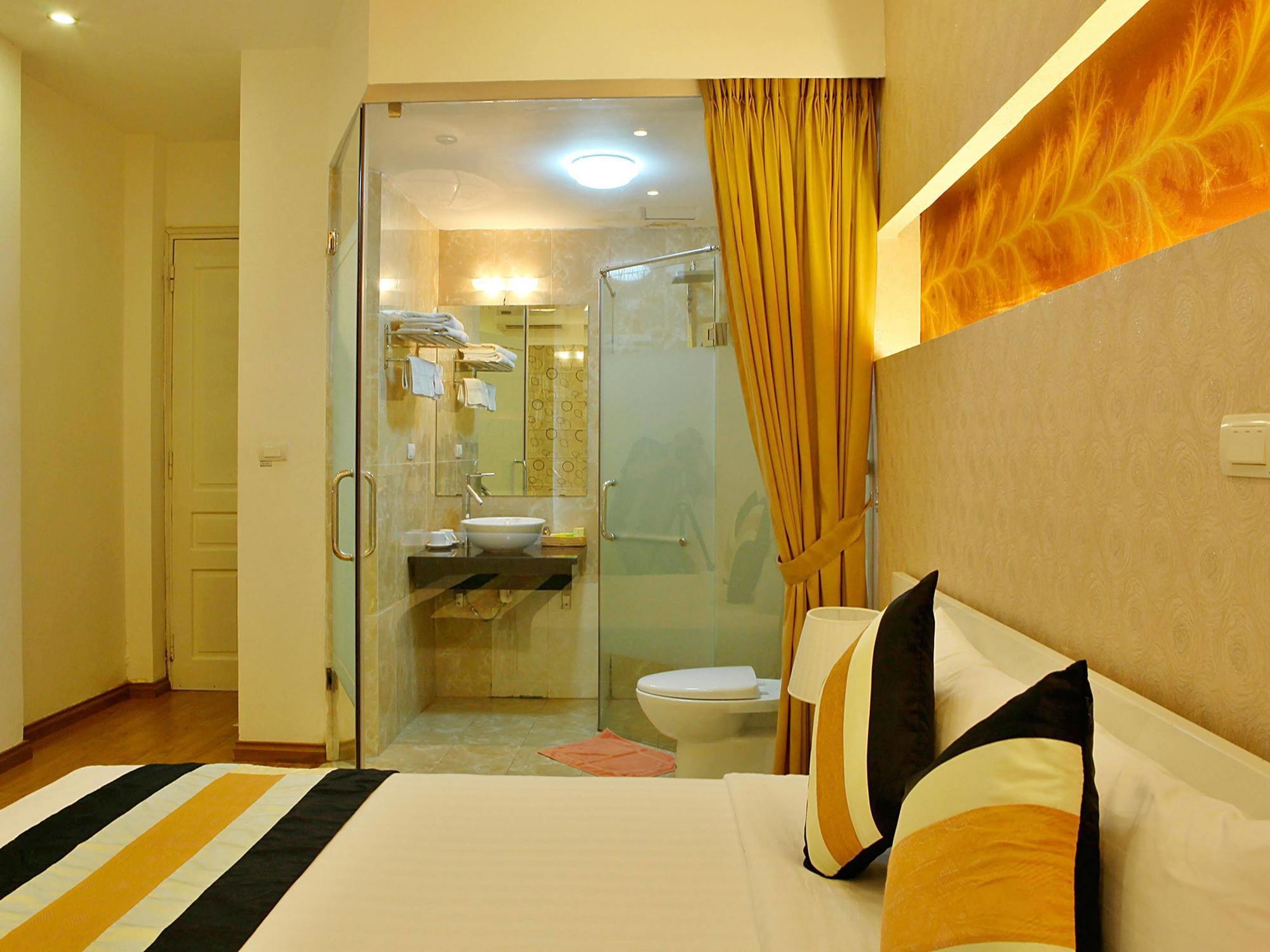 Splendid Star Hotel
