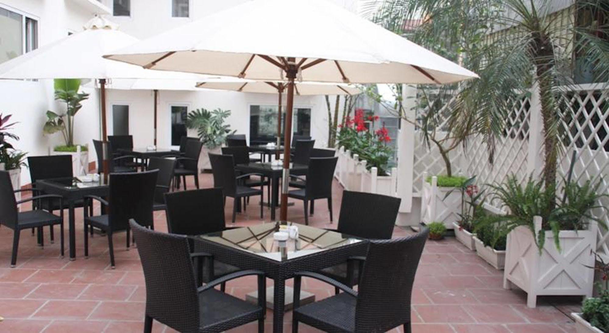 Hotel Hong Ha 3*