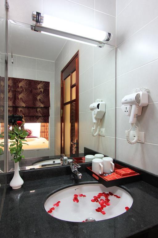 Inner Hotel