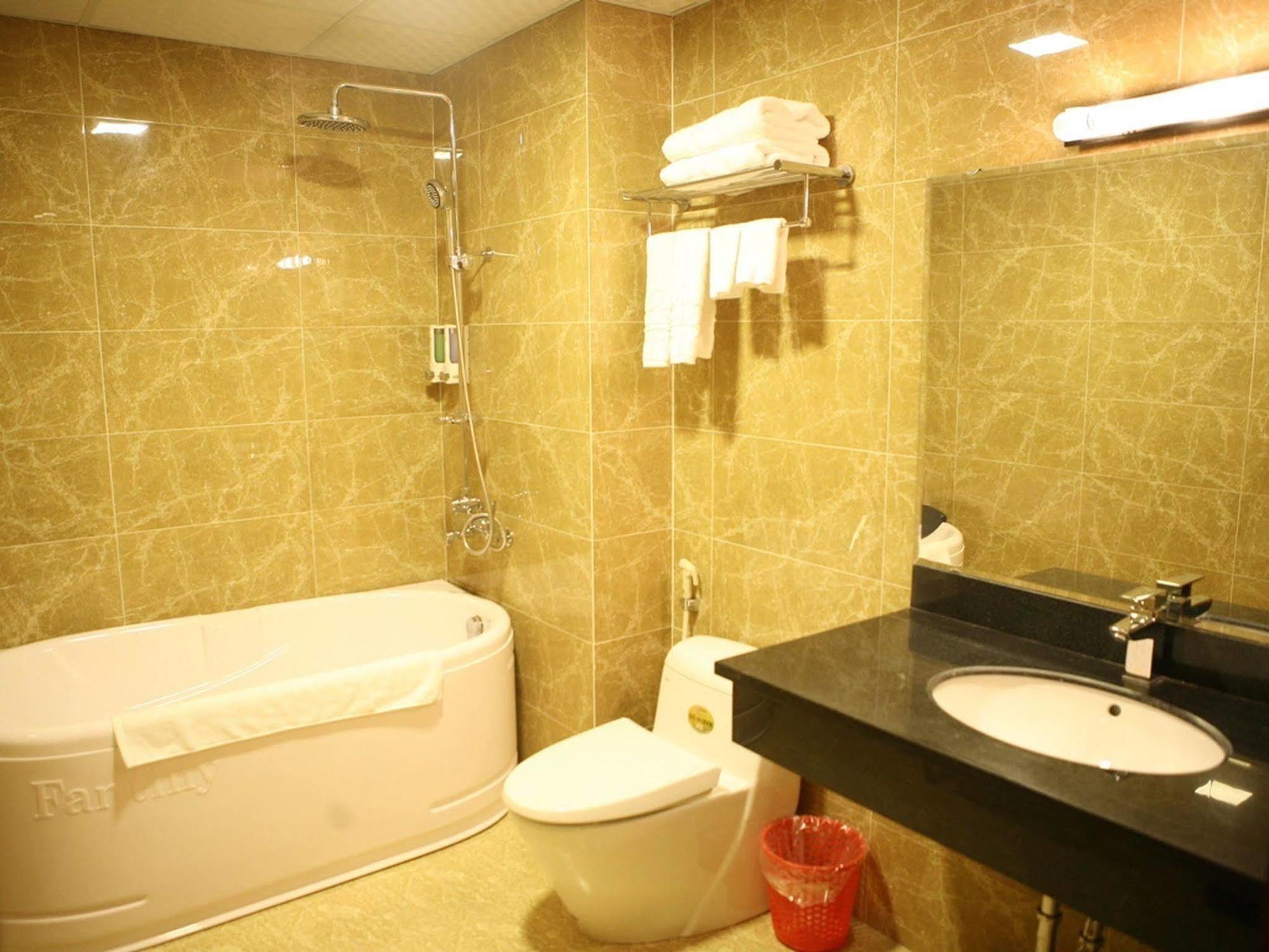 Bounty Hotel 3*