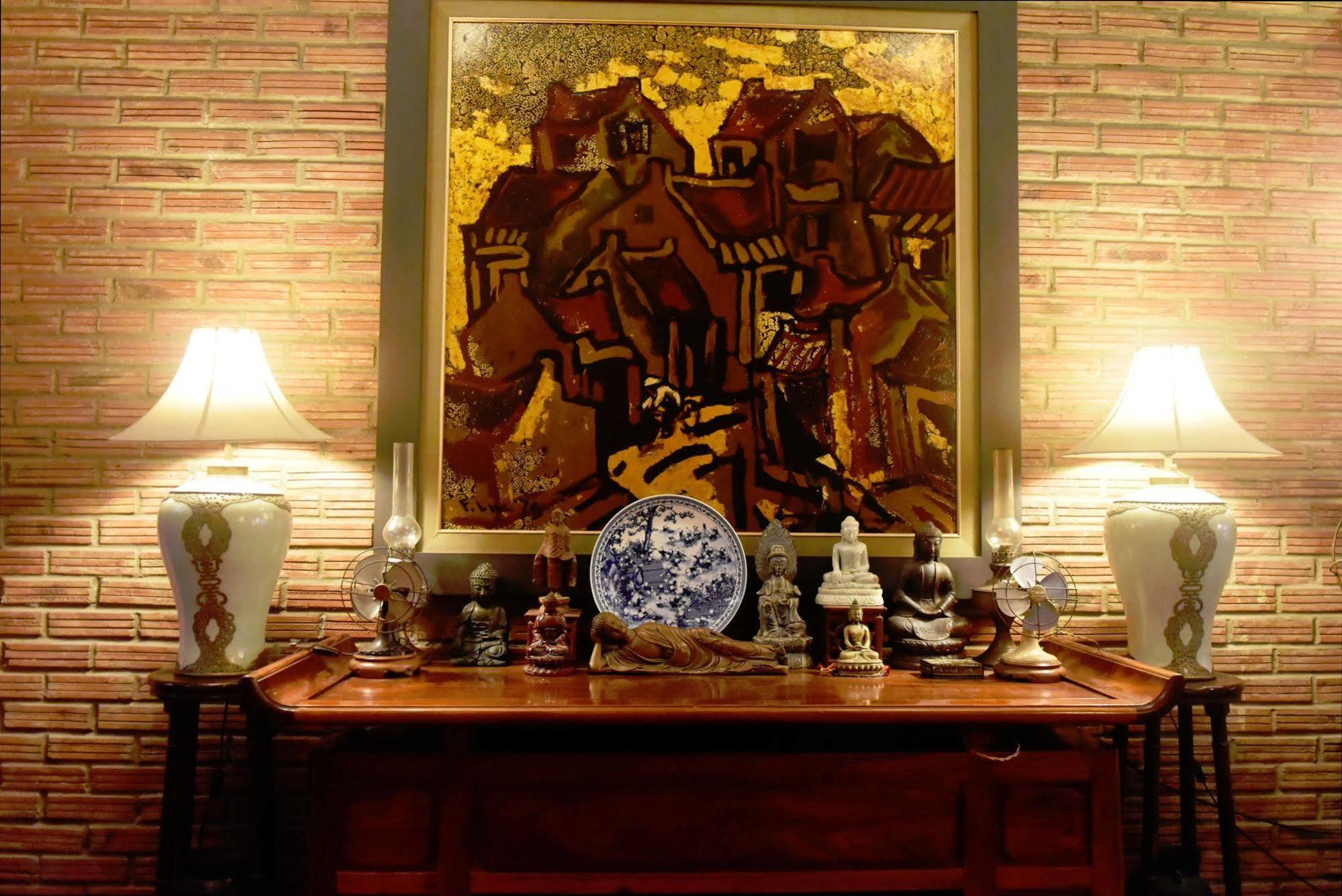 Garden Queen Hotel 2*