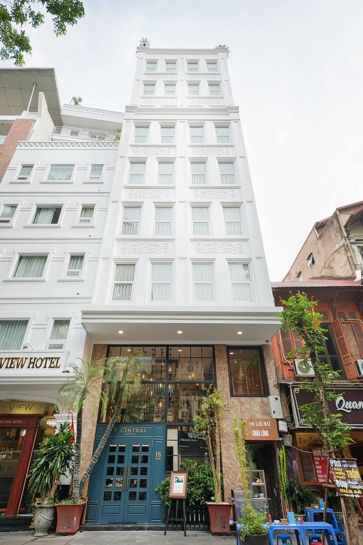 E Luxury & Restaurant 4*