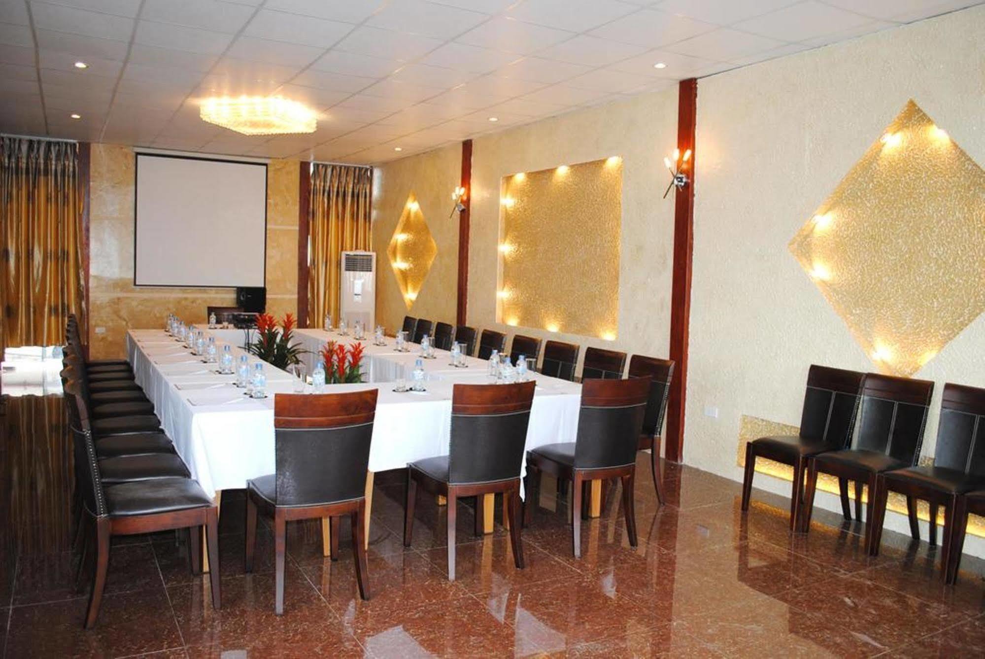 Hotel Royal Gate Hanoi