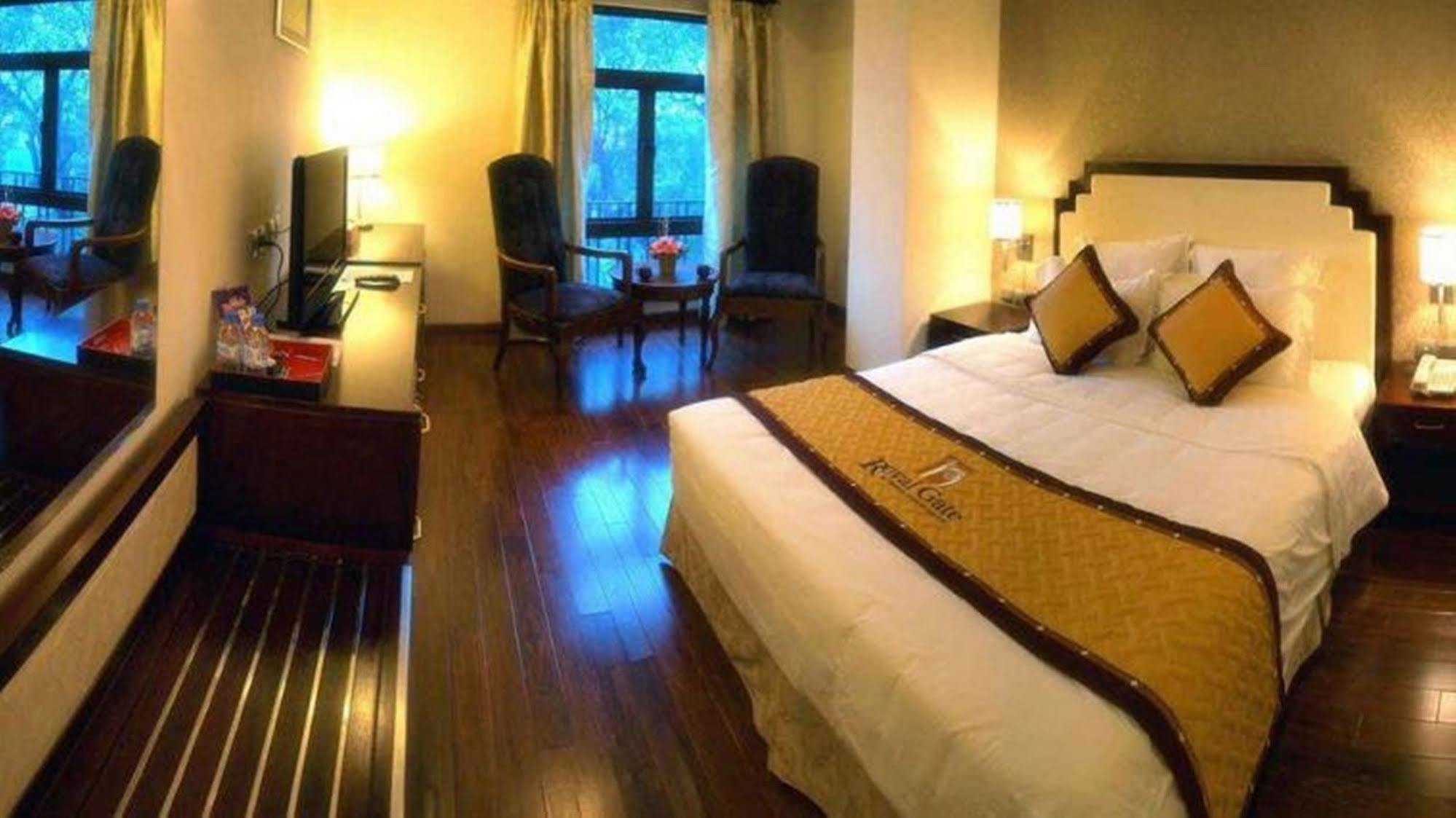 Royal Gate 3* Hanoi