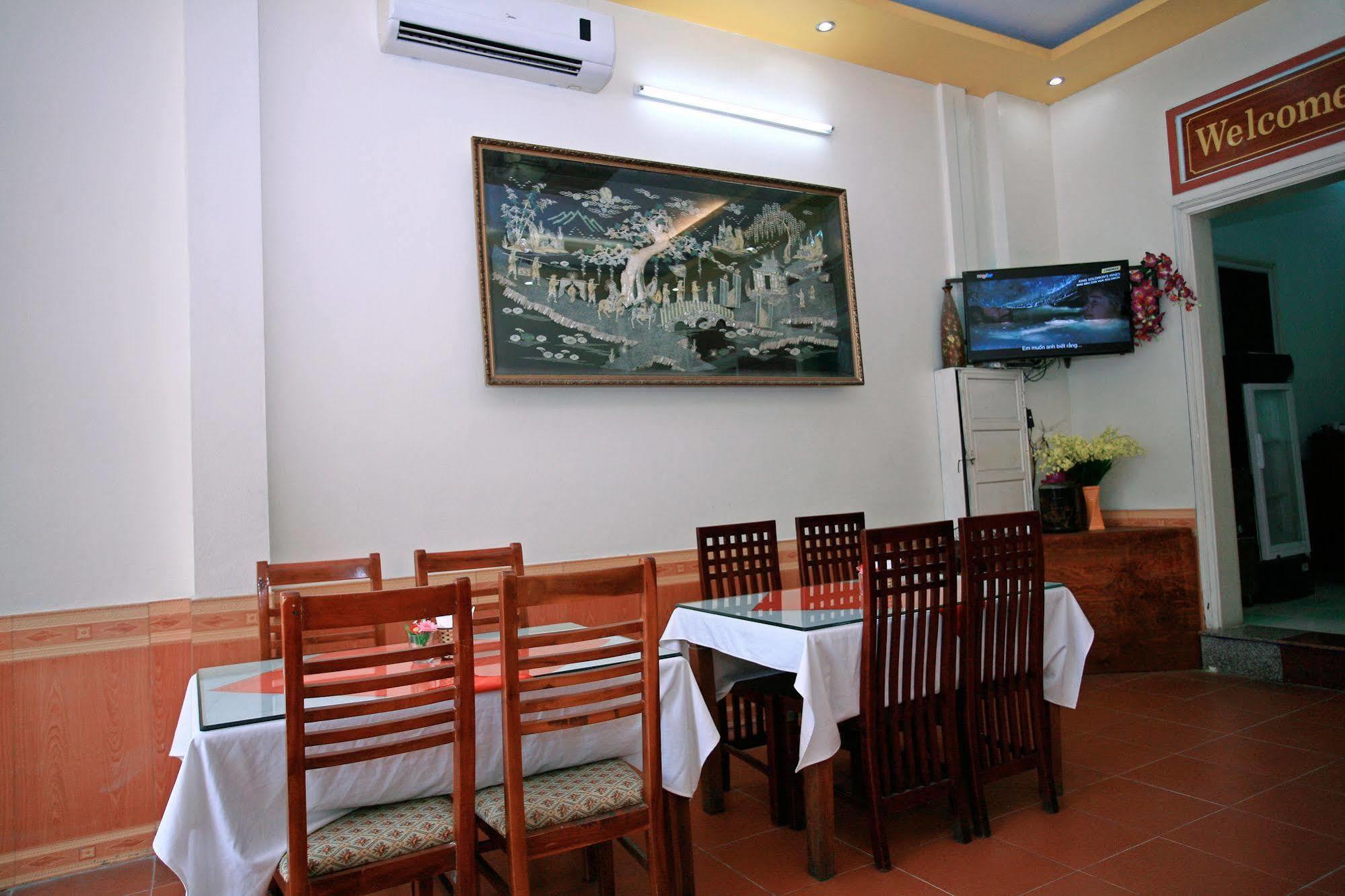 Avi Airport Guest house