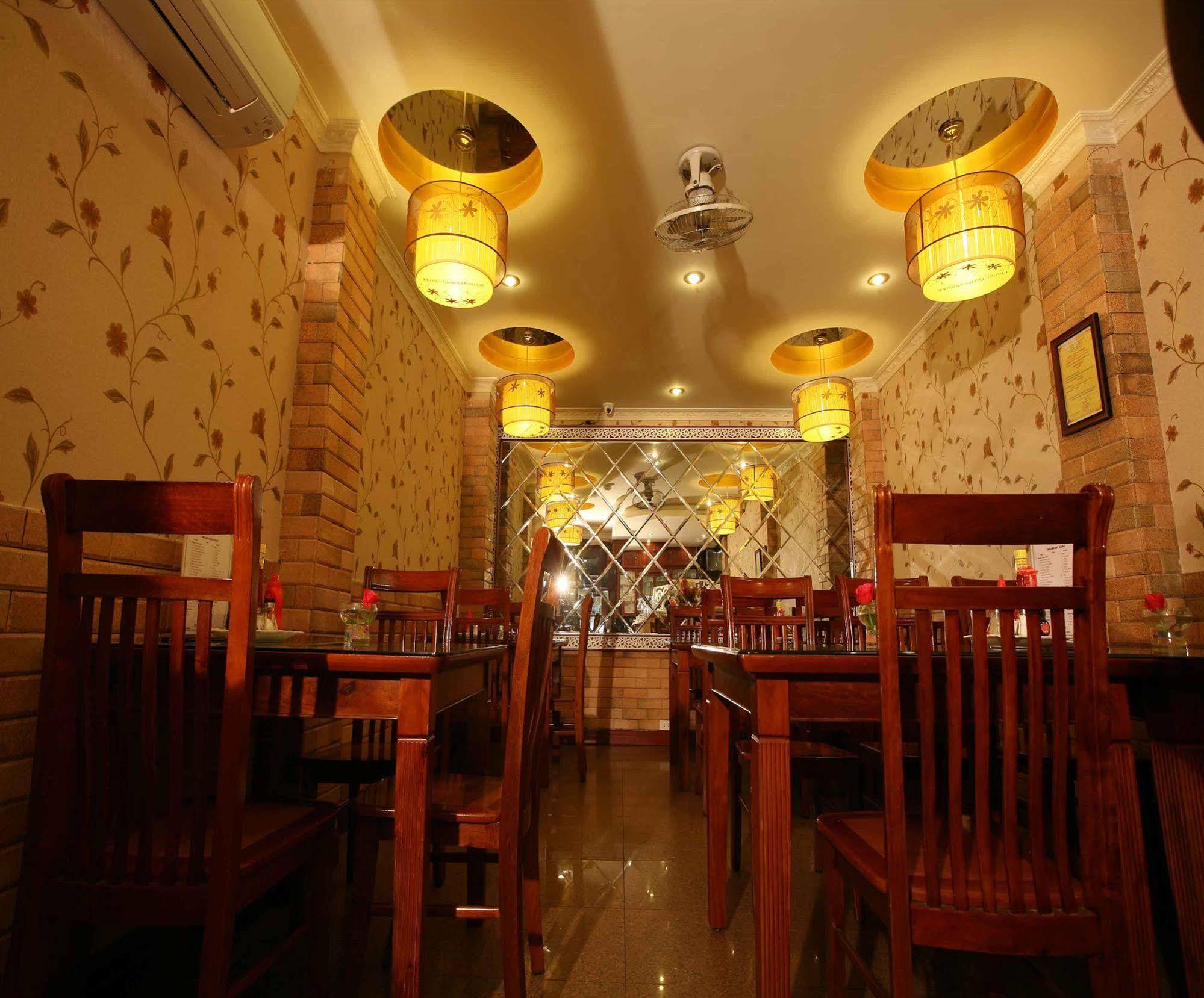 Hotel House & Travel