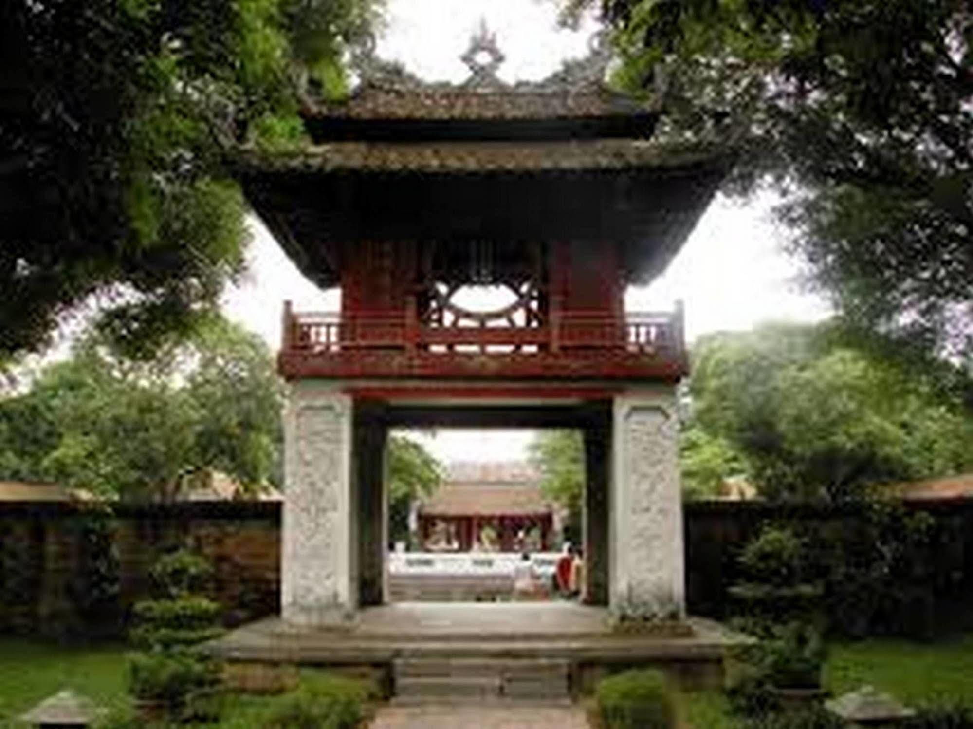 House & Travel Hotel