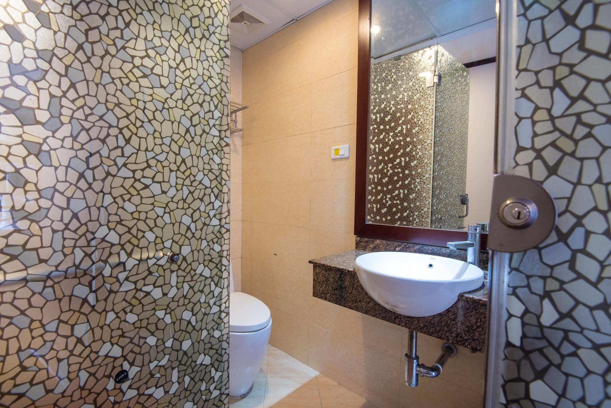De Legend 2* Hanoi