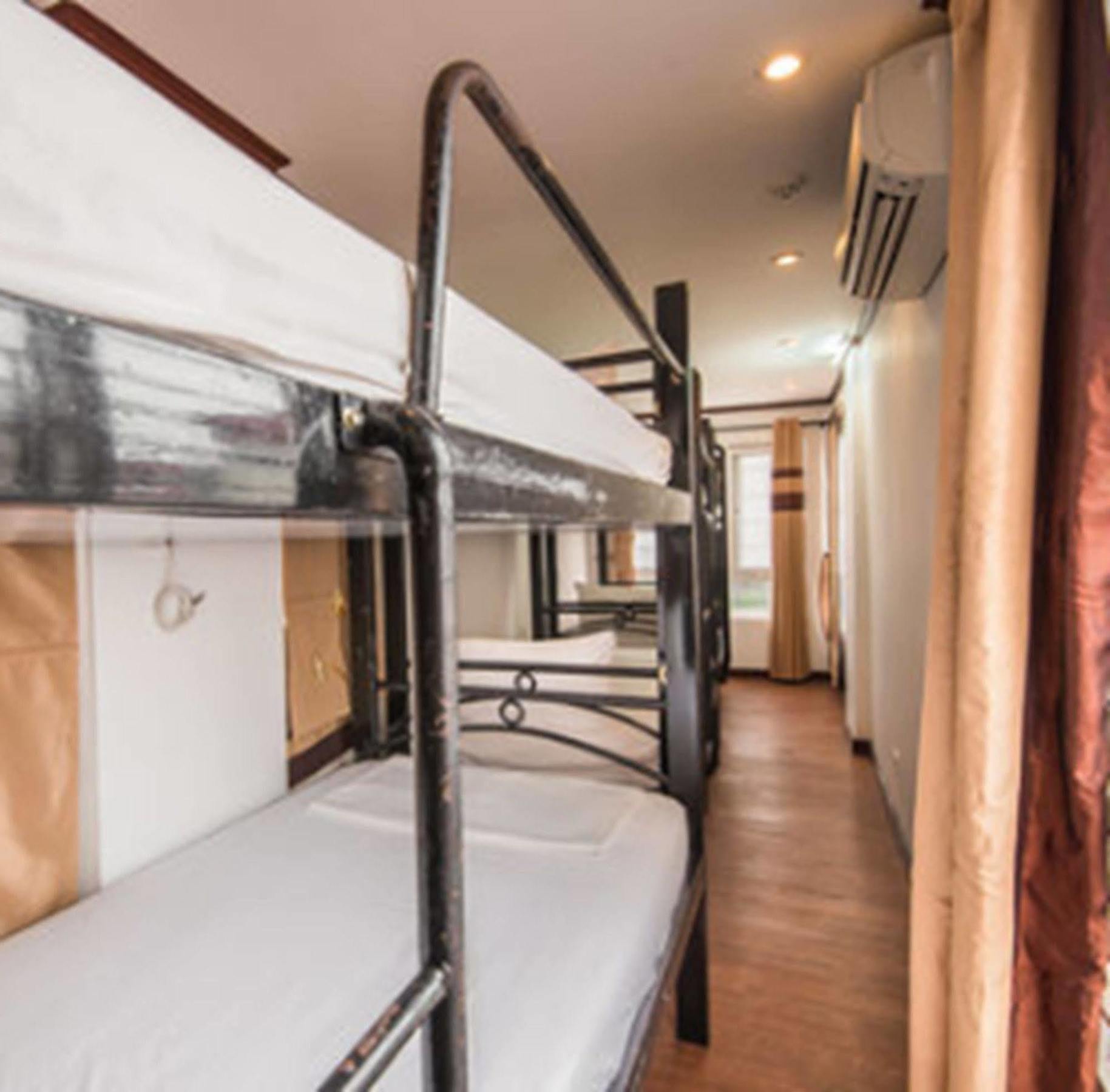 De Legend 2* Hanoi