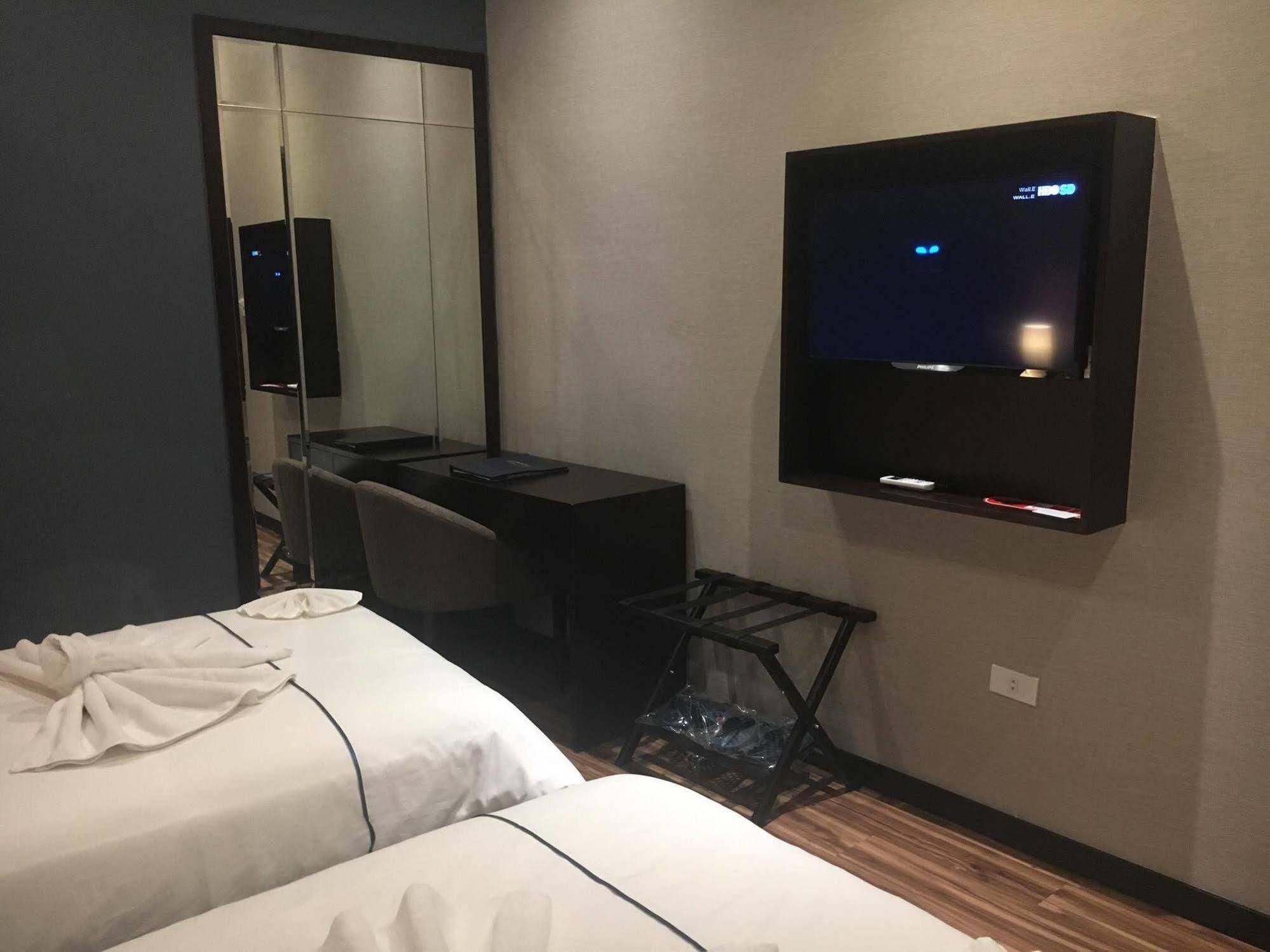 Oriana Boutique & Restaurant Hotel 3*