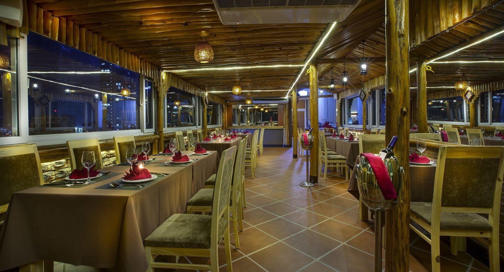 Viet View & Hotel 3*