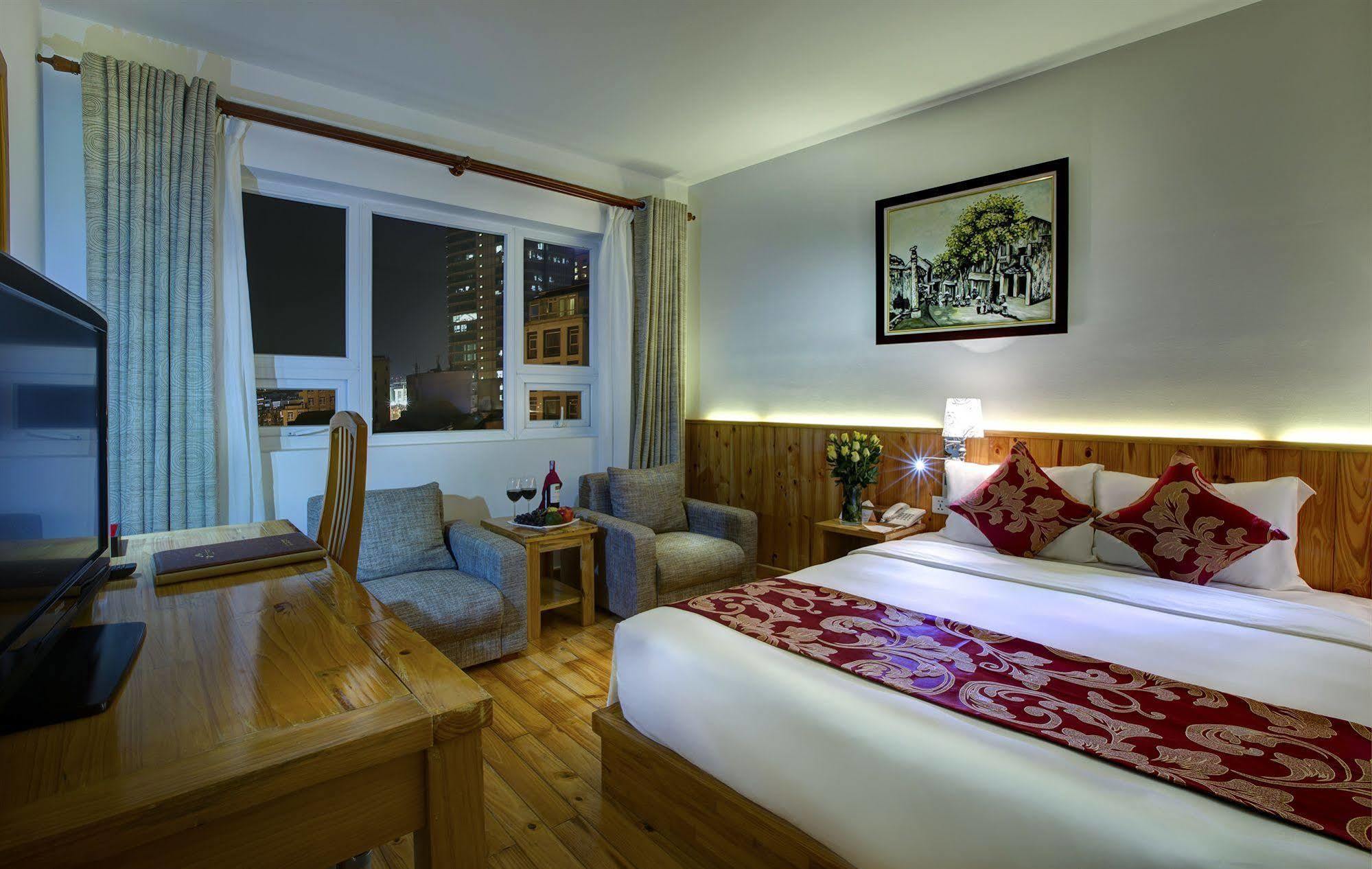 Viet View & Hotel Hanoi