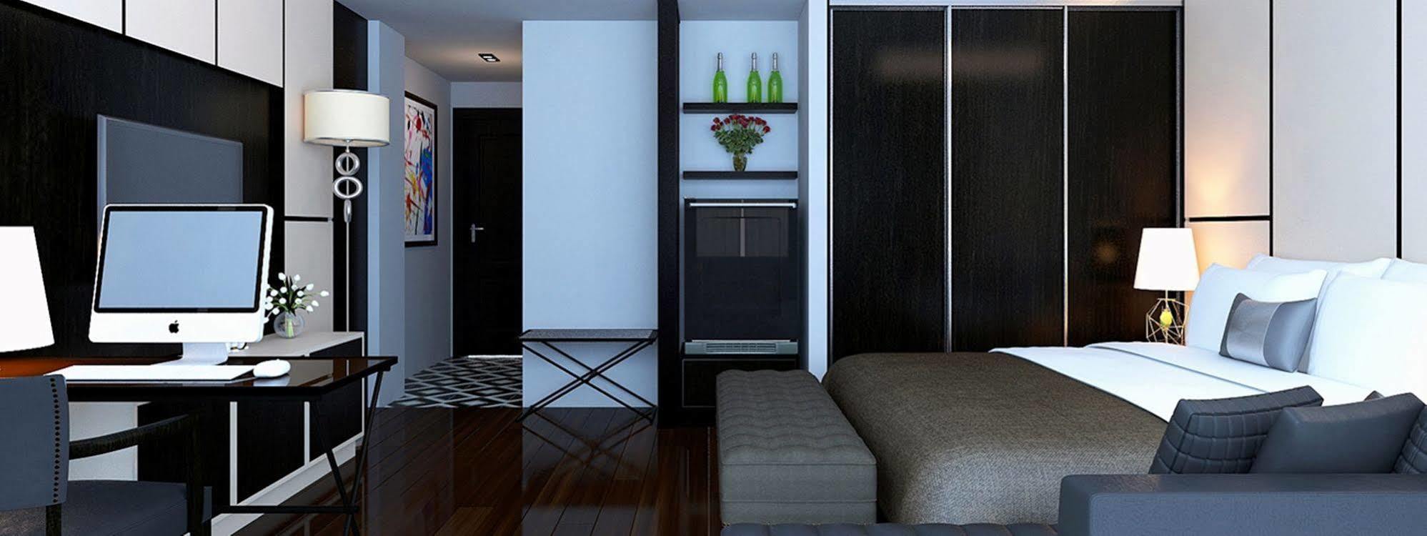 Hotel La Sante & Hanoi