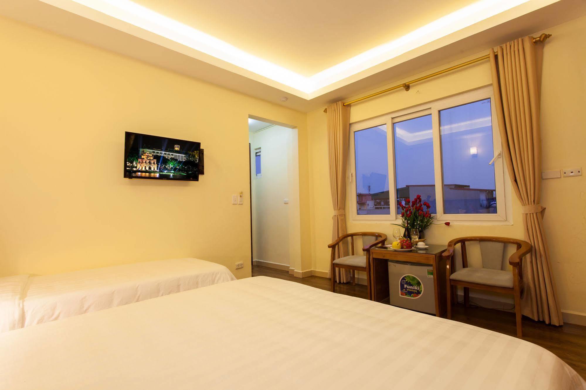 Queen Light Hotel Hanoi