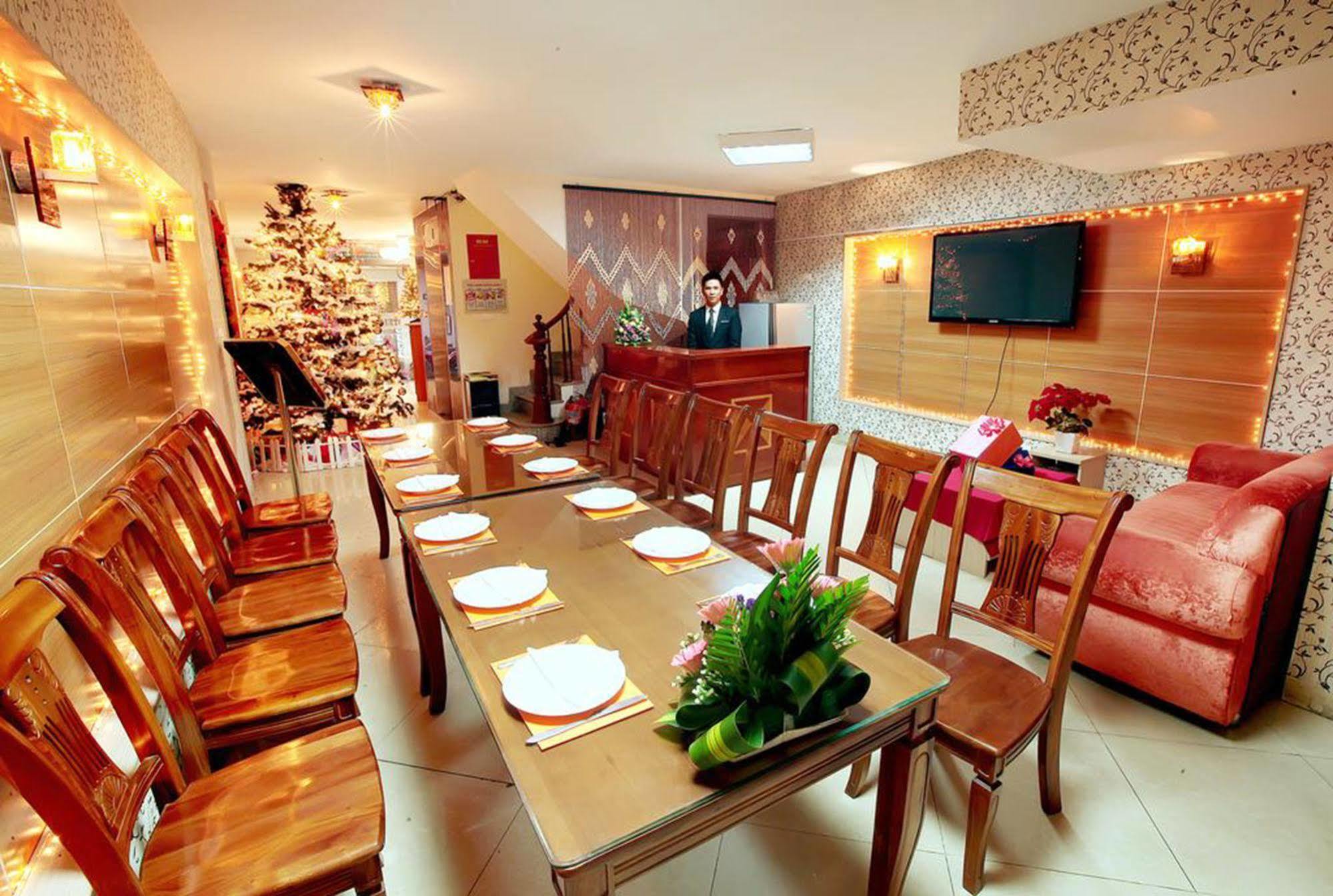 Times Hoan Cau Hotel