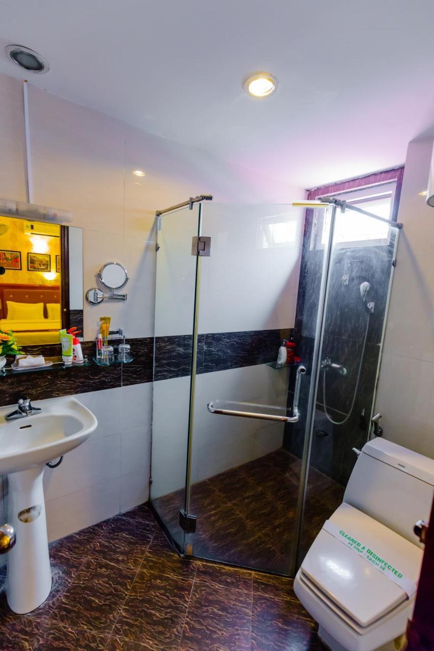 A25 - 150 Nguyen Thai Hoc 2* Hanoi
