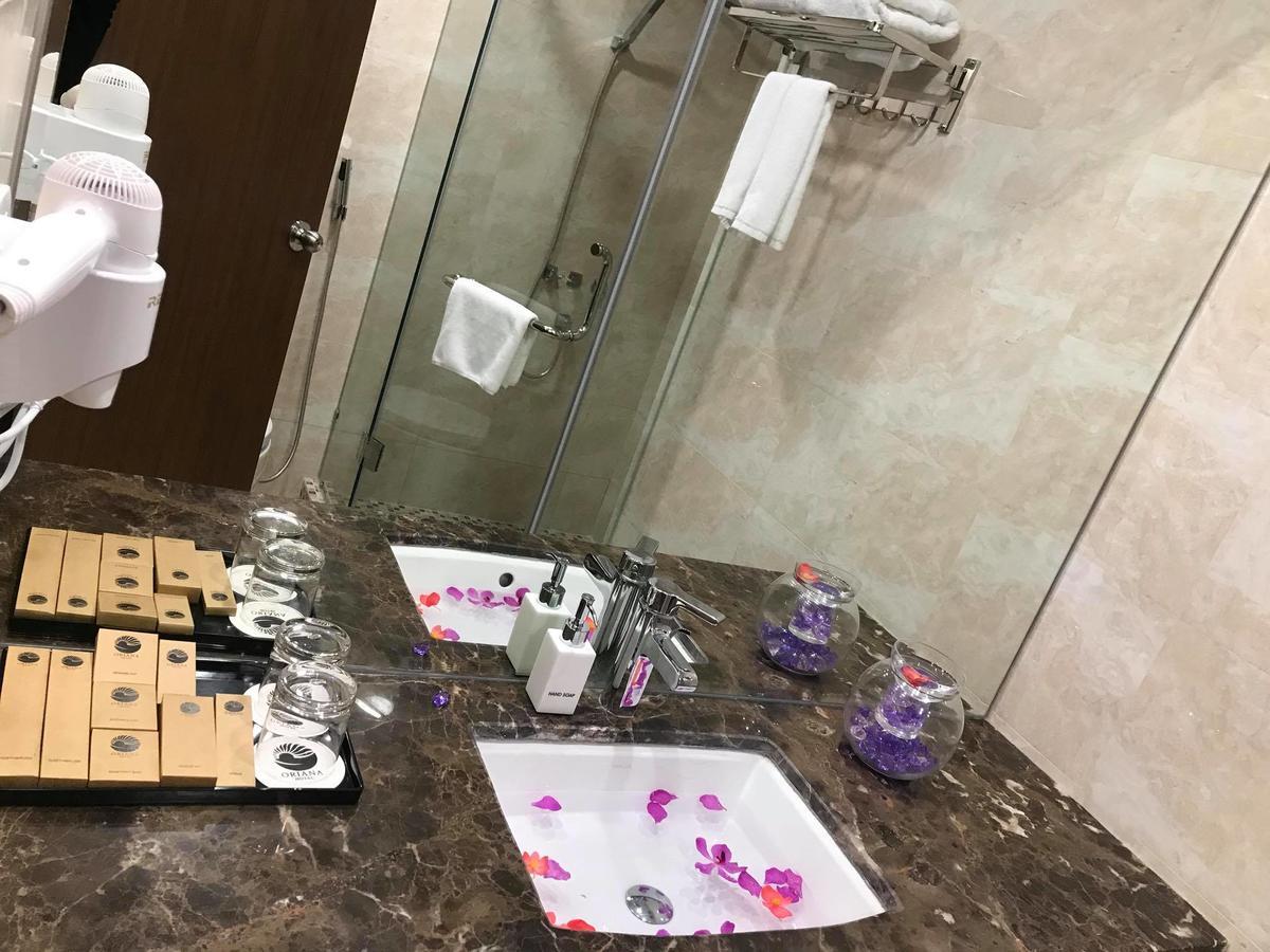 Hotel Oriana 3*