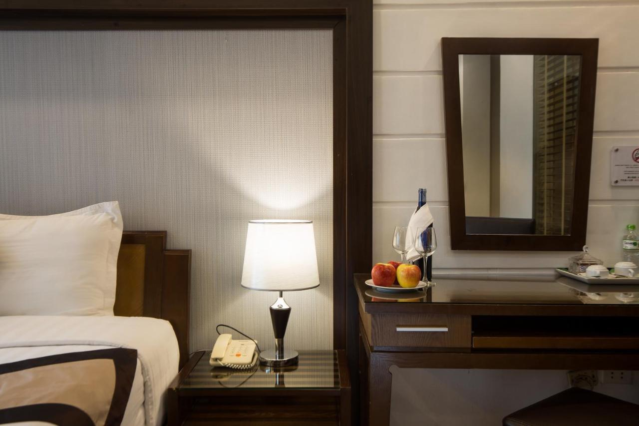 Splendid Star Grand And Hotel