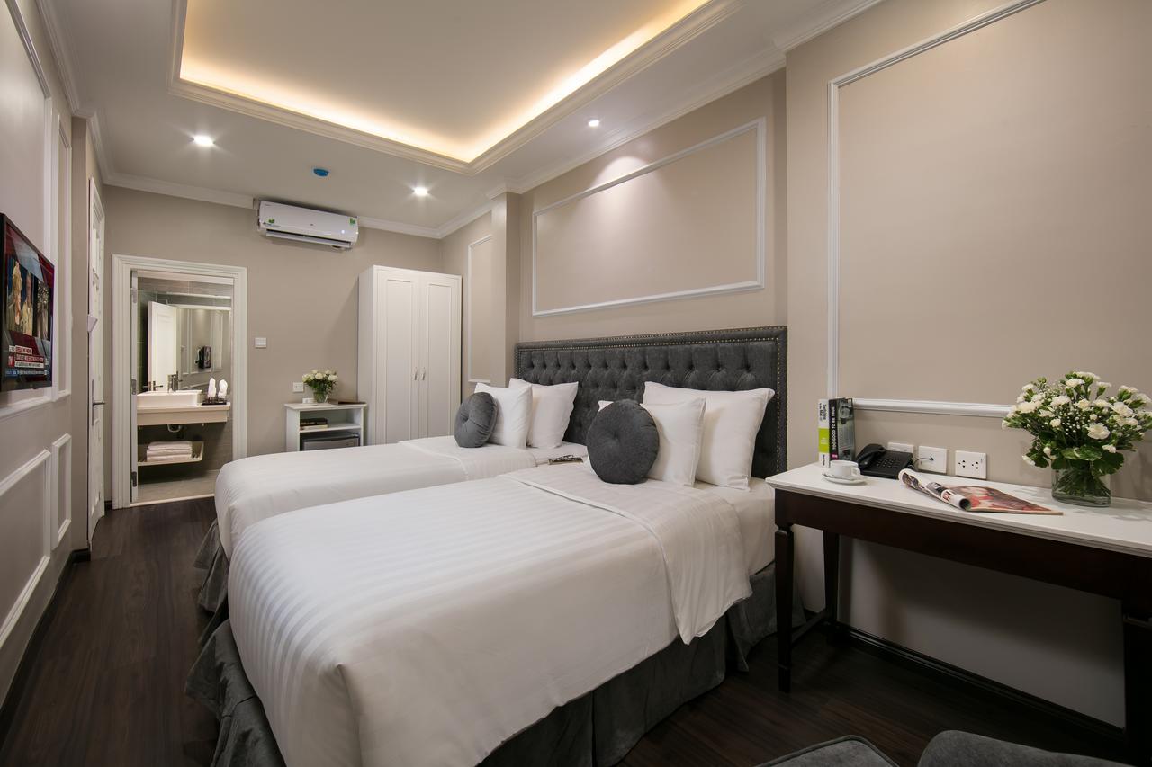 Hotel L'heritage Centre & 4*