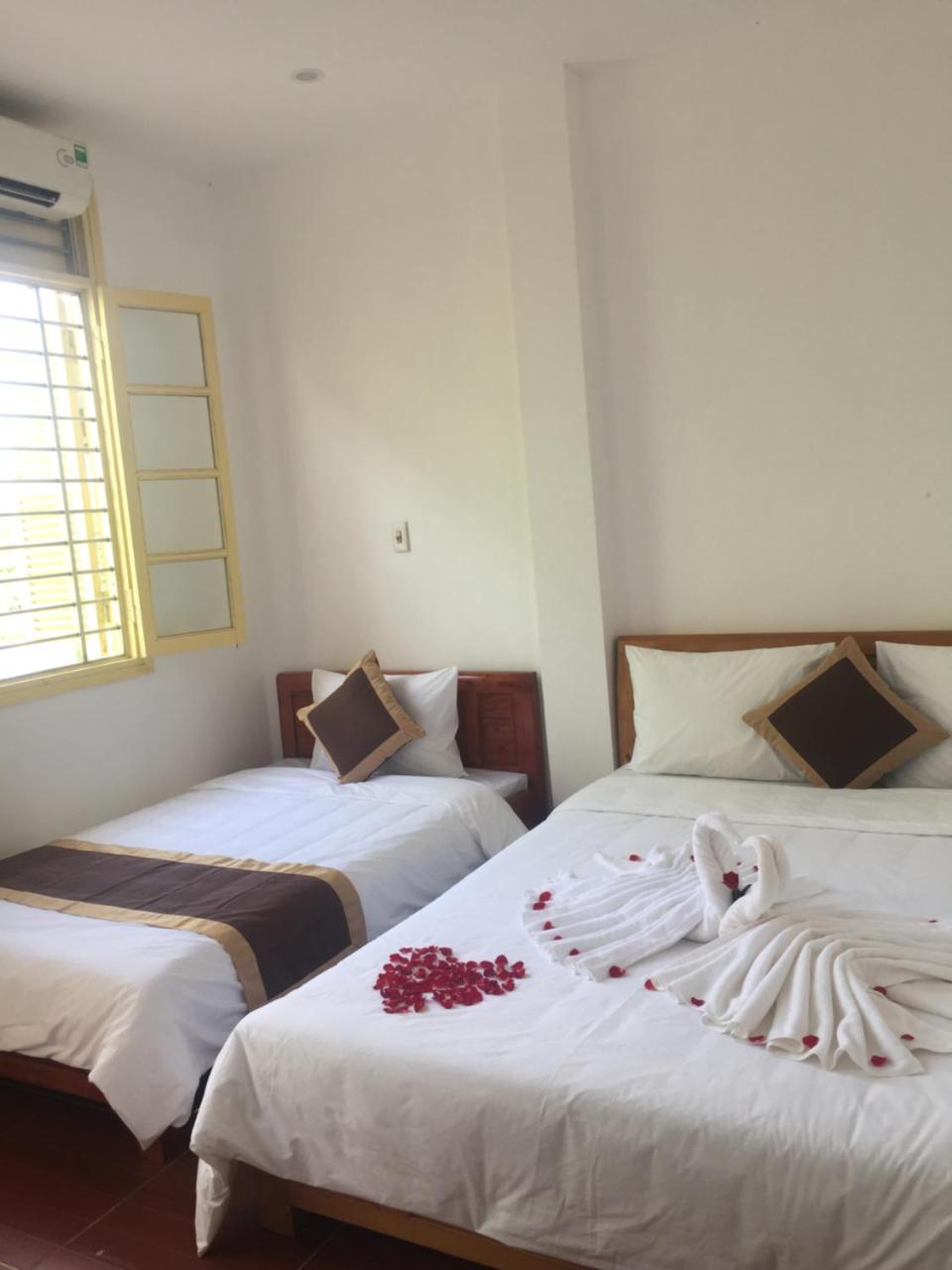Economy hotel Thanh Huong Hanoi