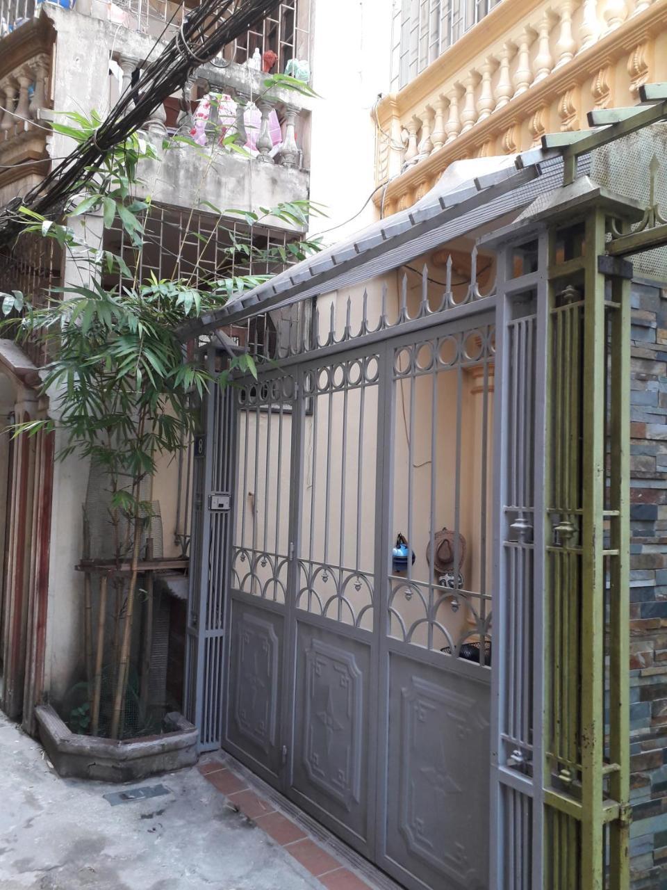 Nam Dong * Hanoi