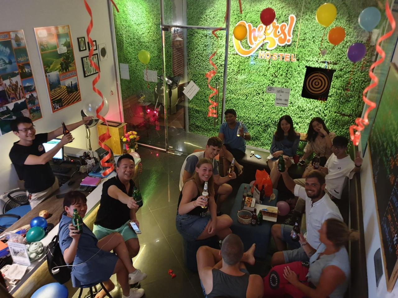 Vietnam Cheers Hostel Hanoi