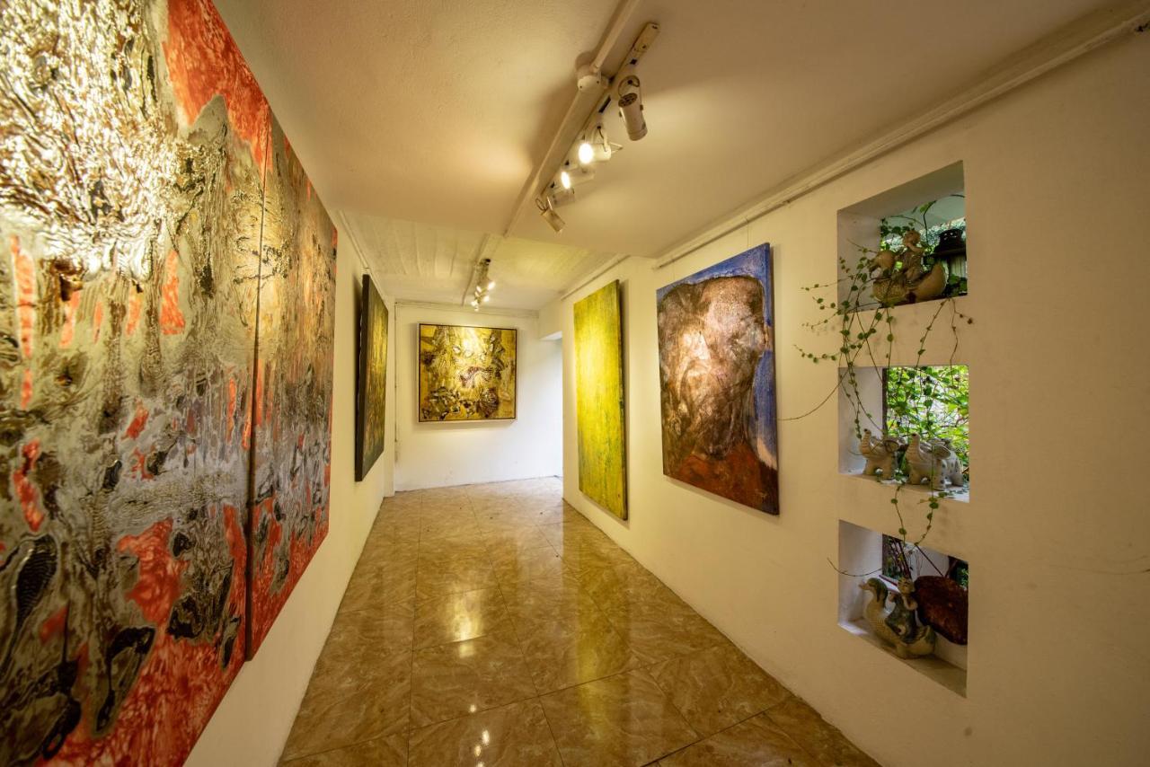Polygon Art And Homestay