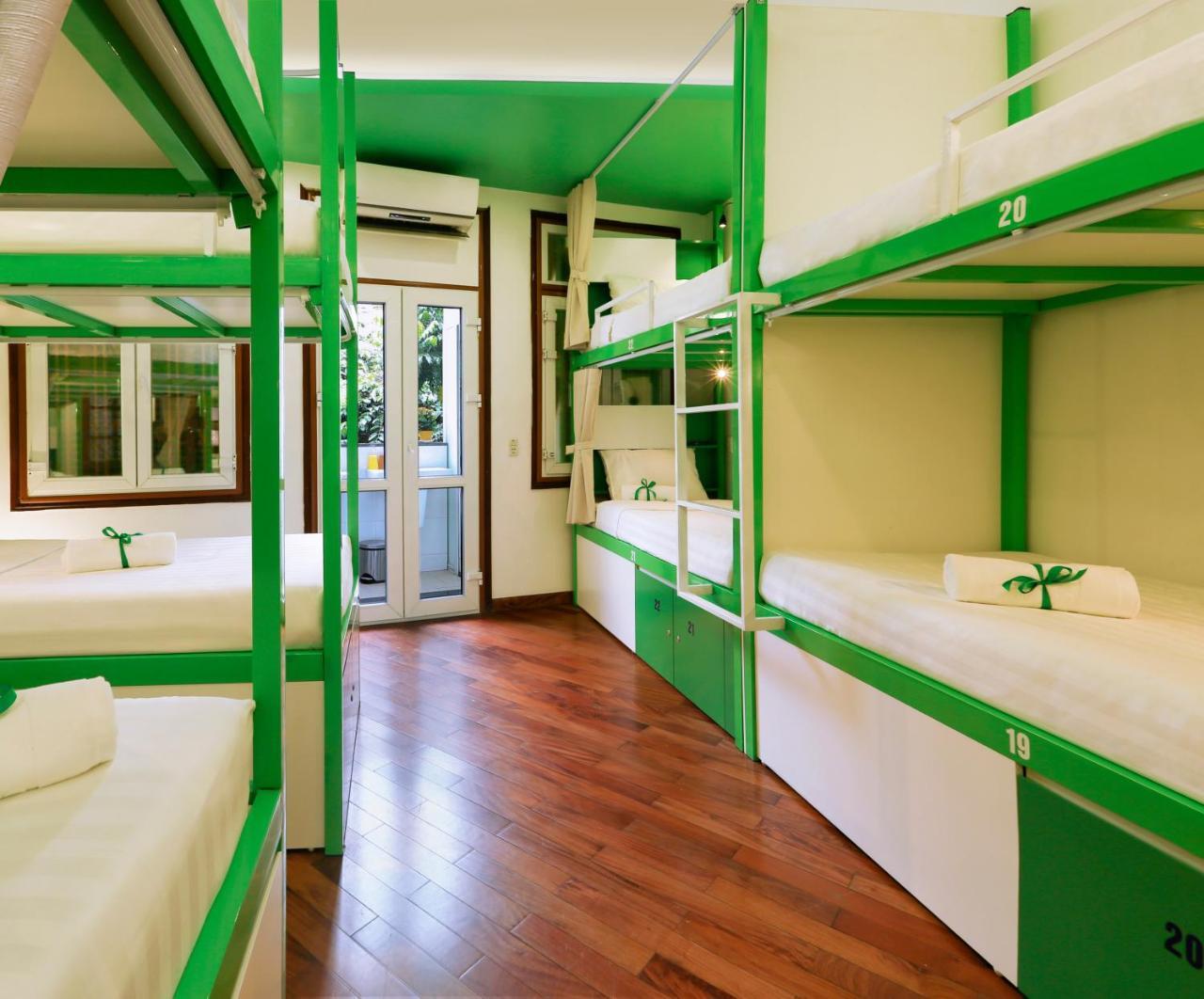 High Five Hostel *