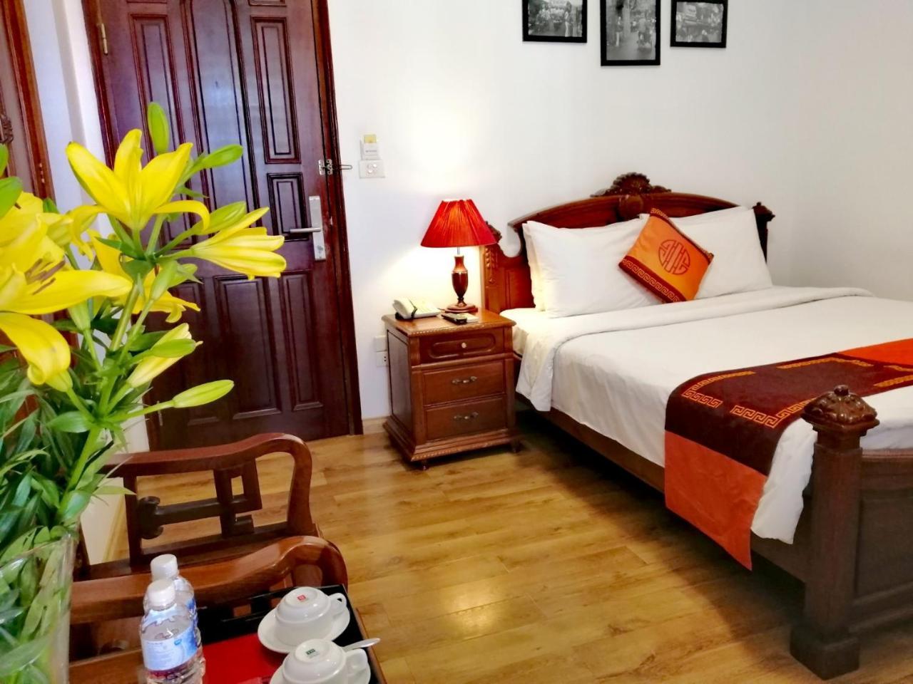 Hotel Phoenix Palace 3*