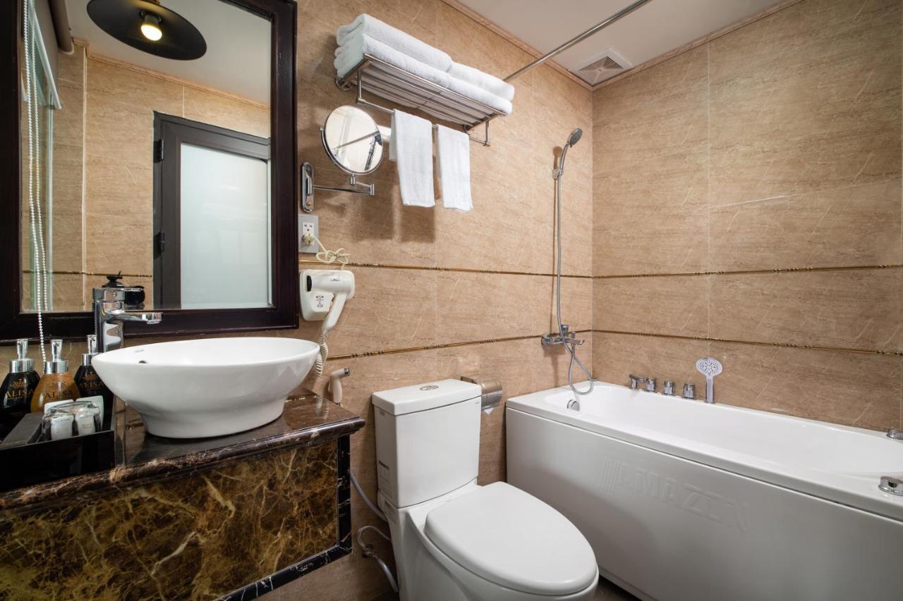 Hotel Alisa & 4*