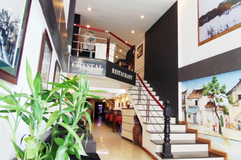 Crystal Hotel 3*