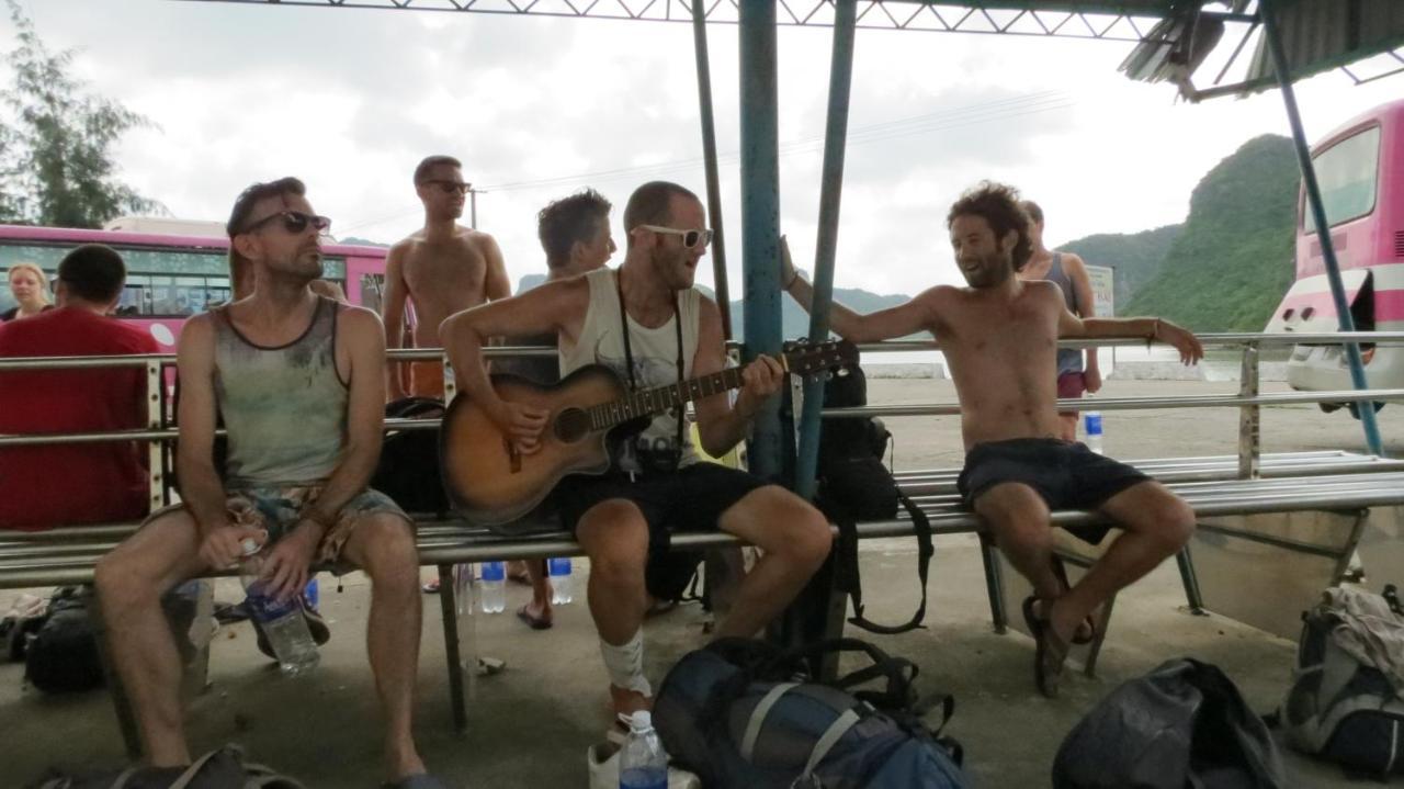 Massive Hostel Hanoi