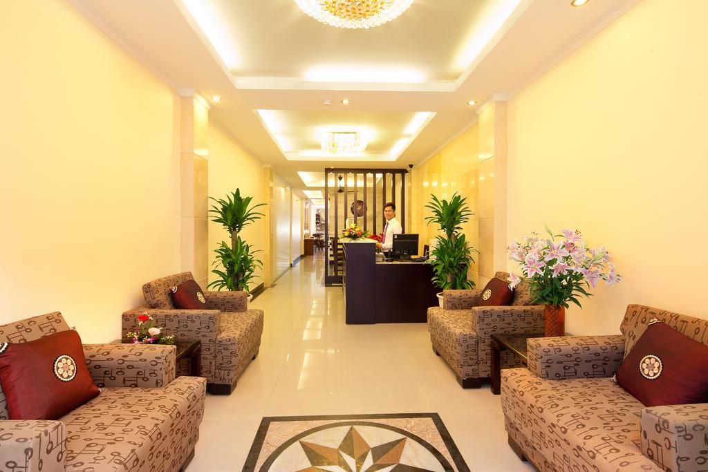 Hotel Rising Dragon Estate 3*
