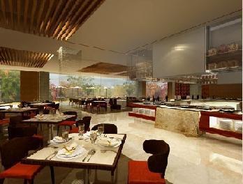 Hotel Crowne Plaza West 5*