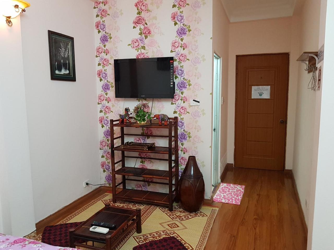 Hanu's House Homestay Hanoi