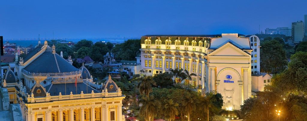 Hilton Opera Hotel 5*