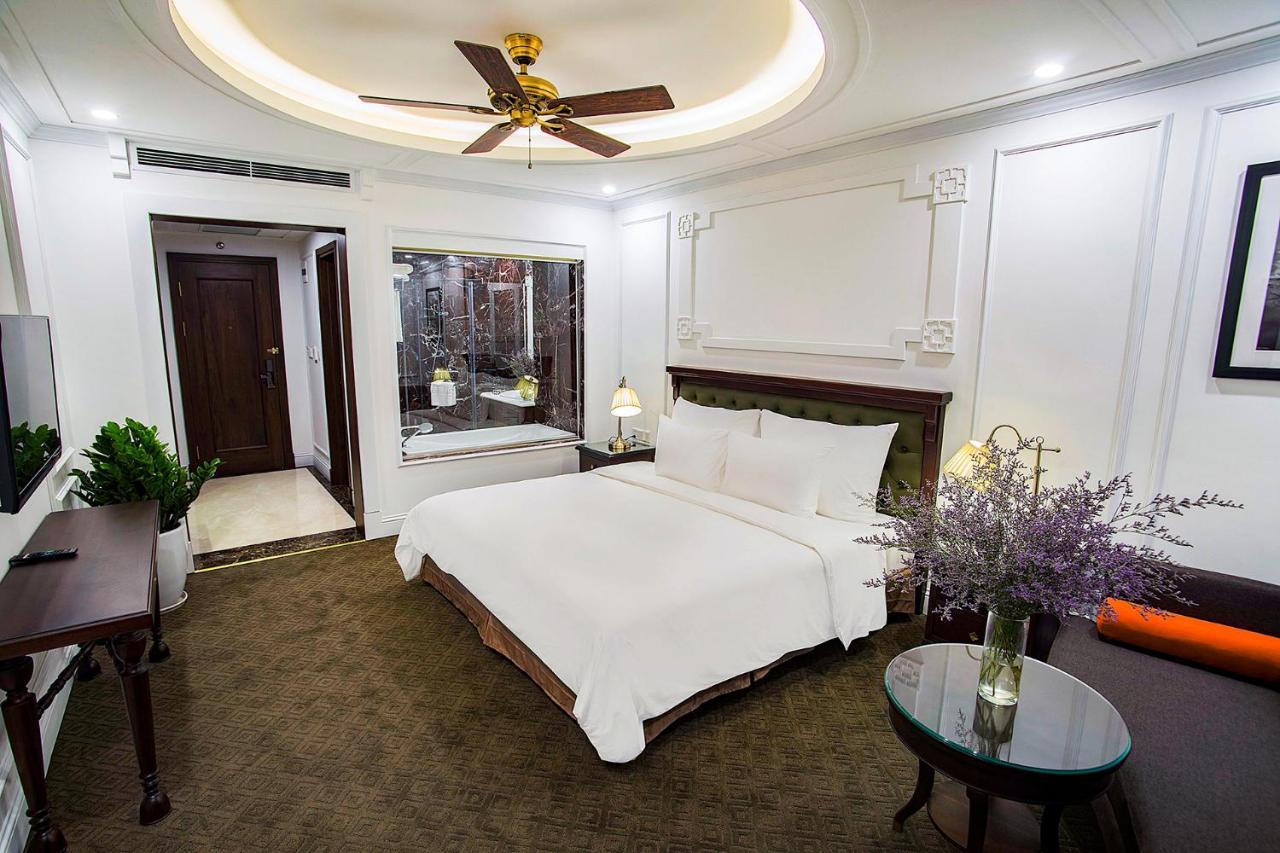 New Era & Hotel 4*