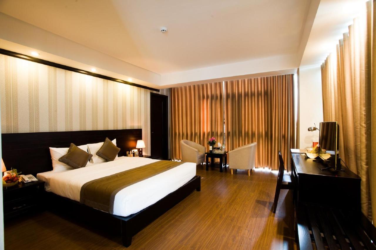 Friendship Hotel 4*