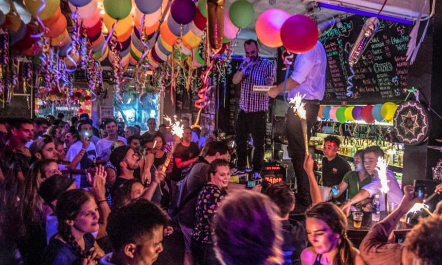 Vietnam Backpacker Hostels - Downtown Hostel