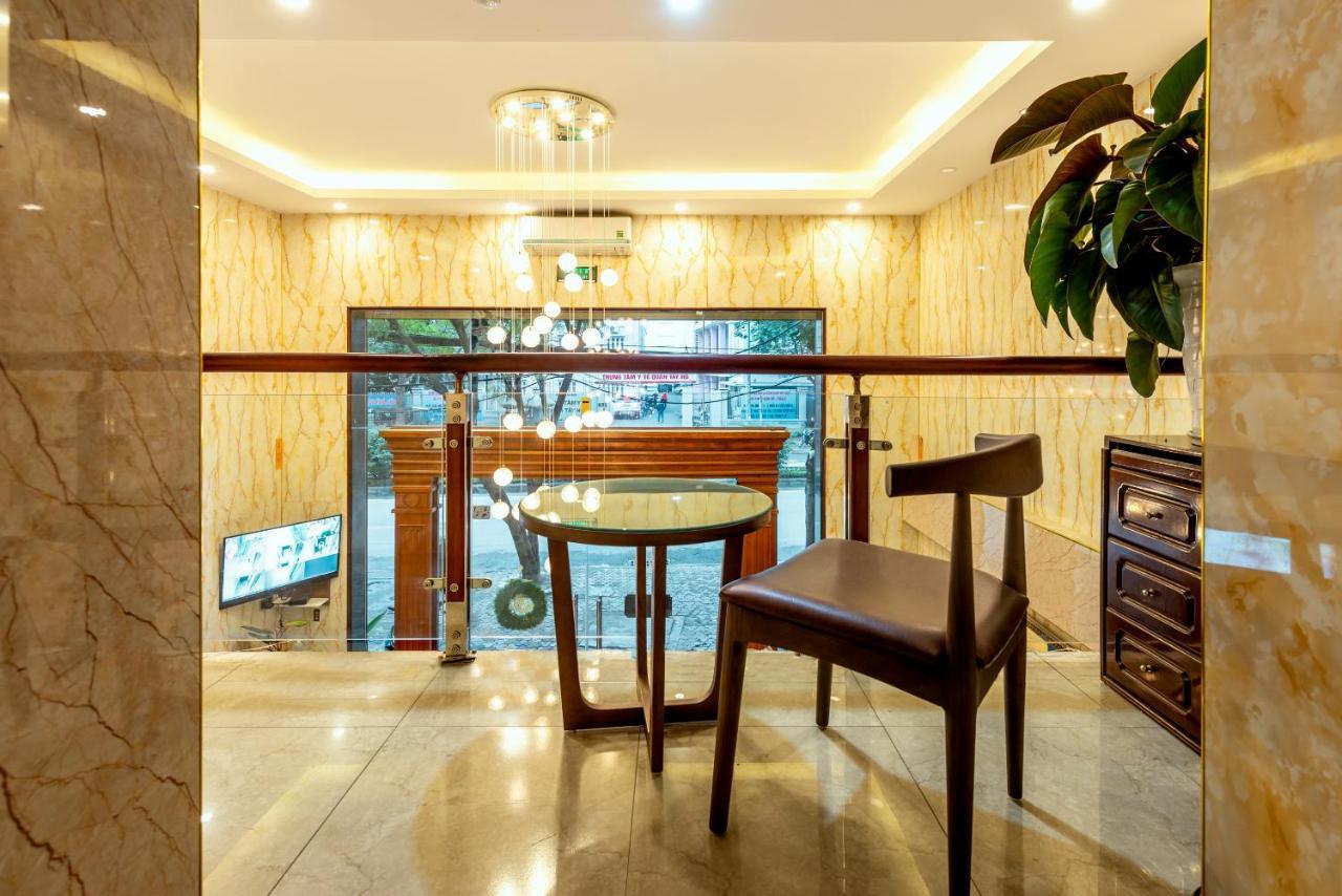 Westlake Tay Ho 696 Long Quan 3*