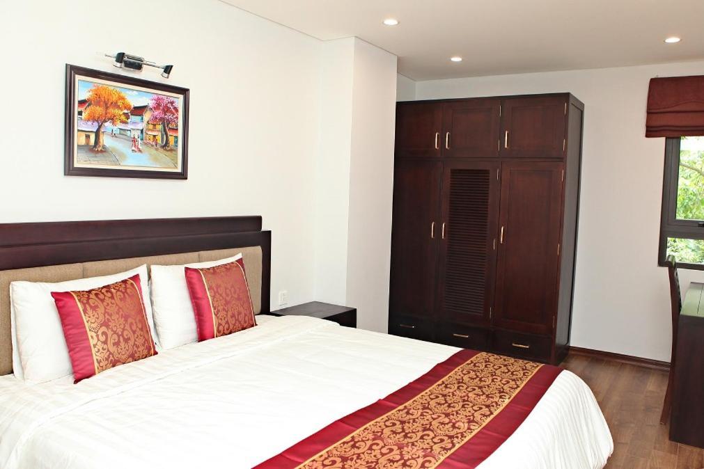 Monaco Building Double Queen Bedroom *
