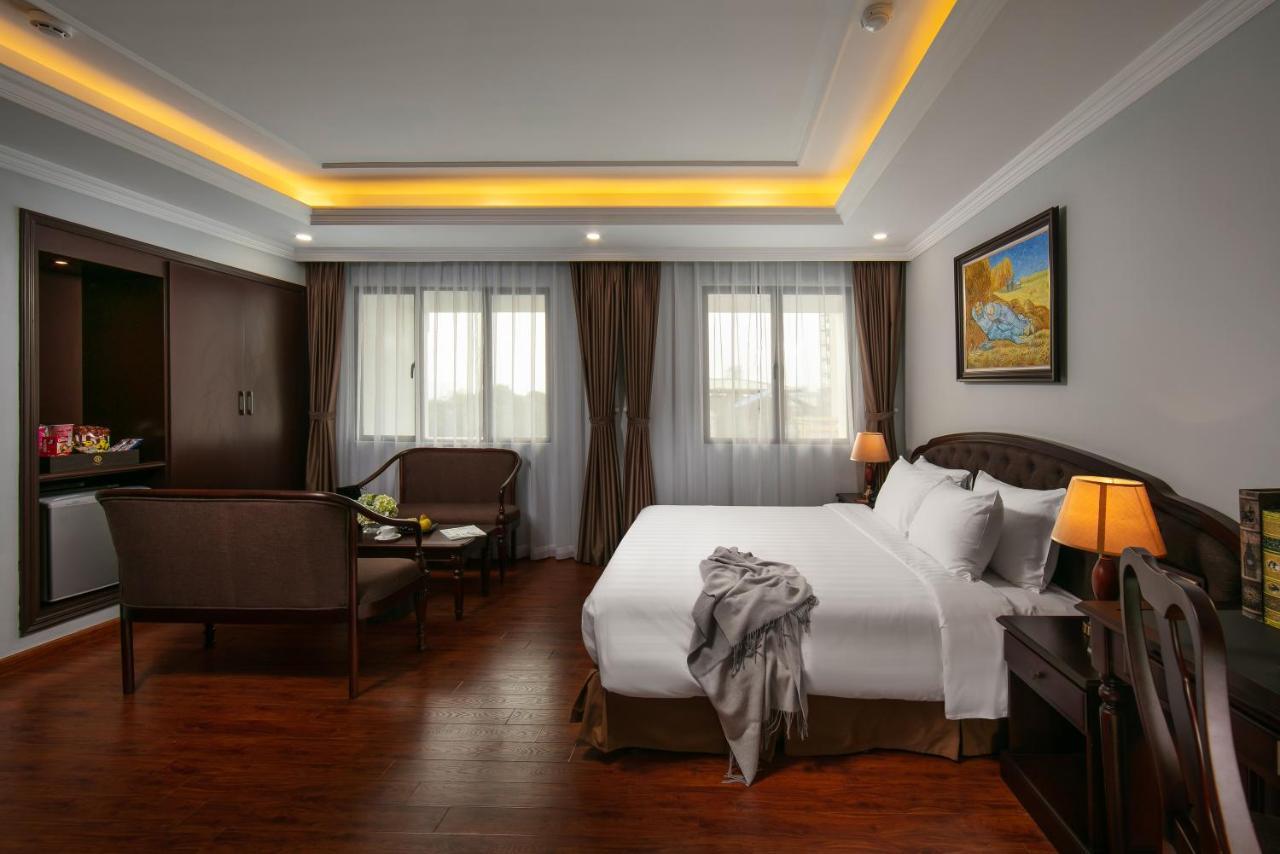 Hotel Halais