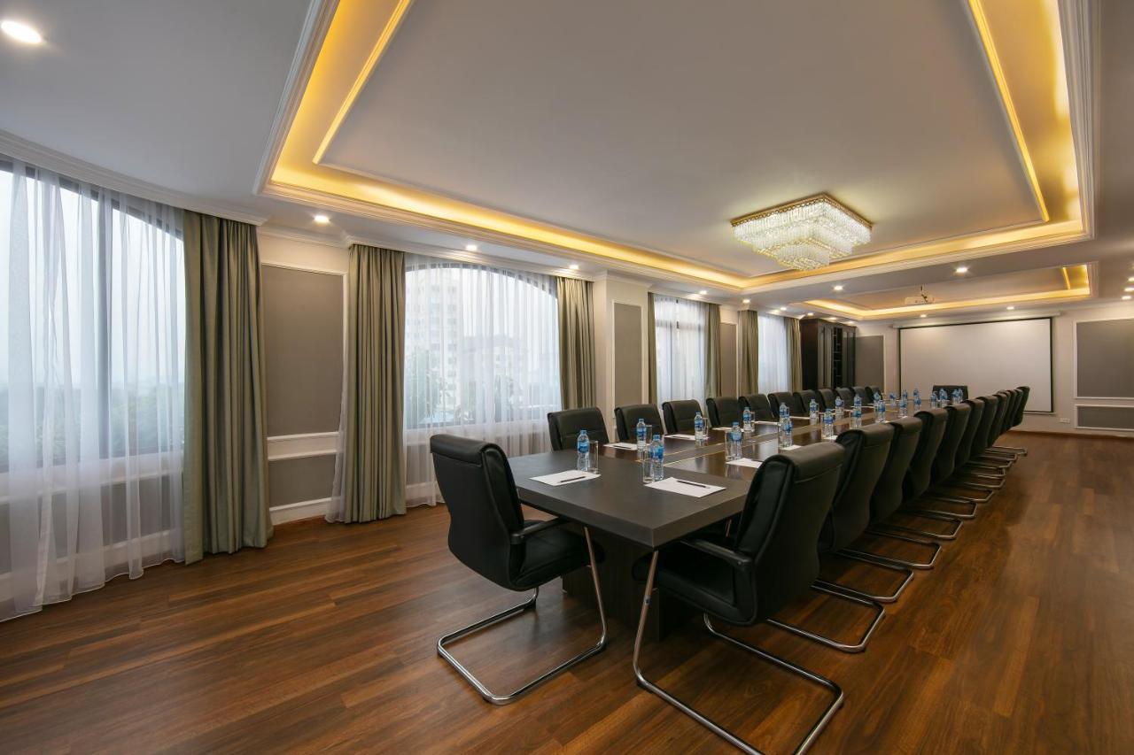 Halais Hotel
