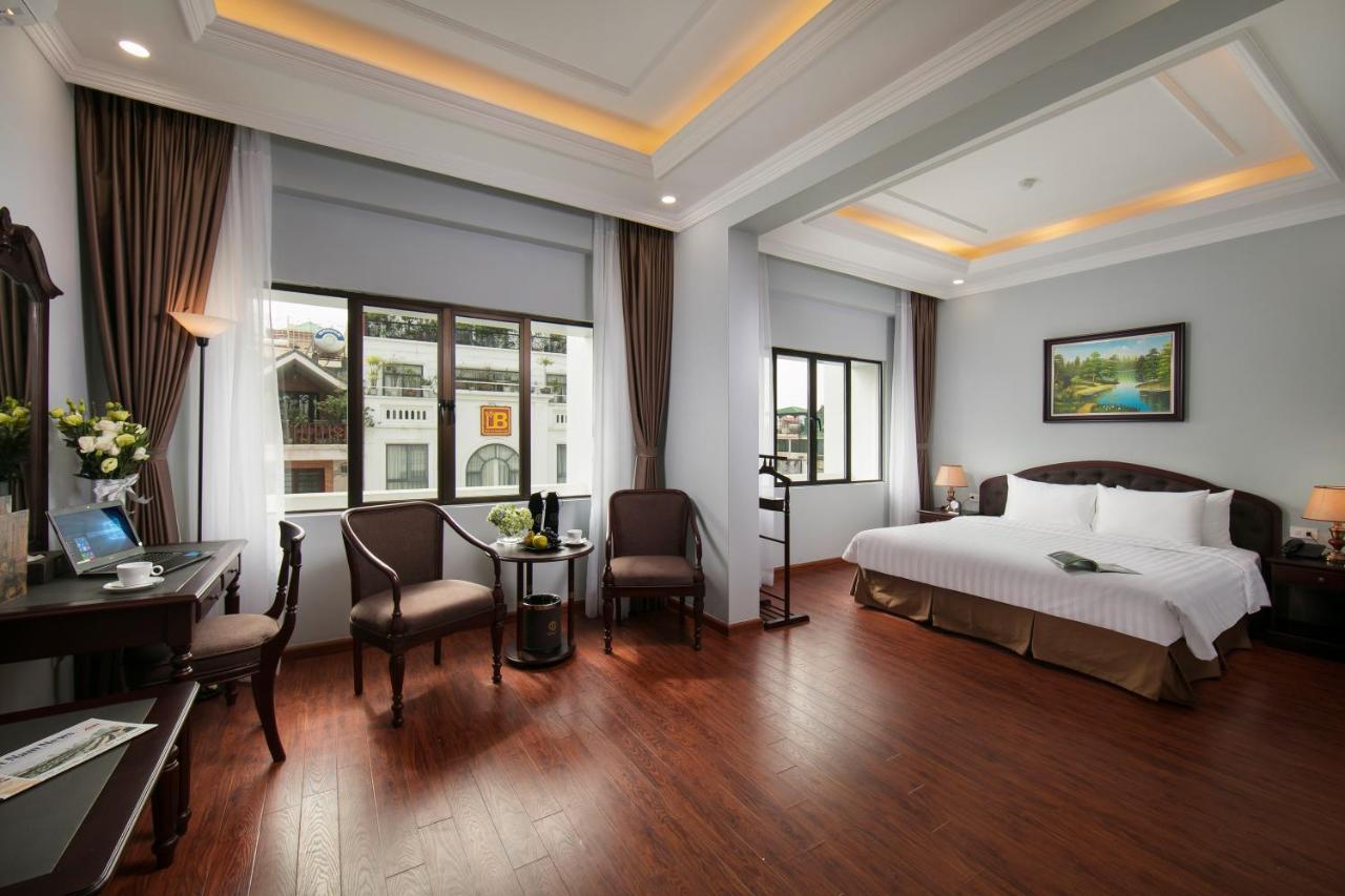 Halais Hotel 4*
