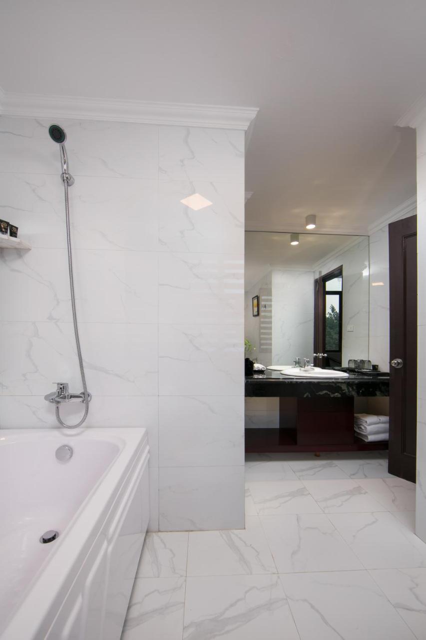 Hotel Halais 4*