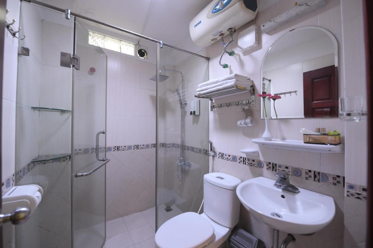 Khách sạn Lakeview 2*