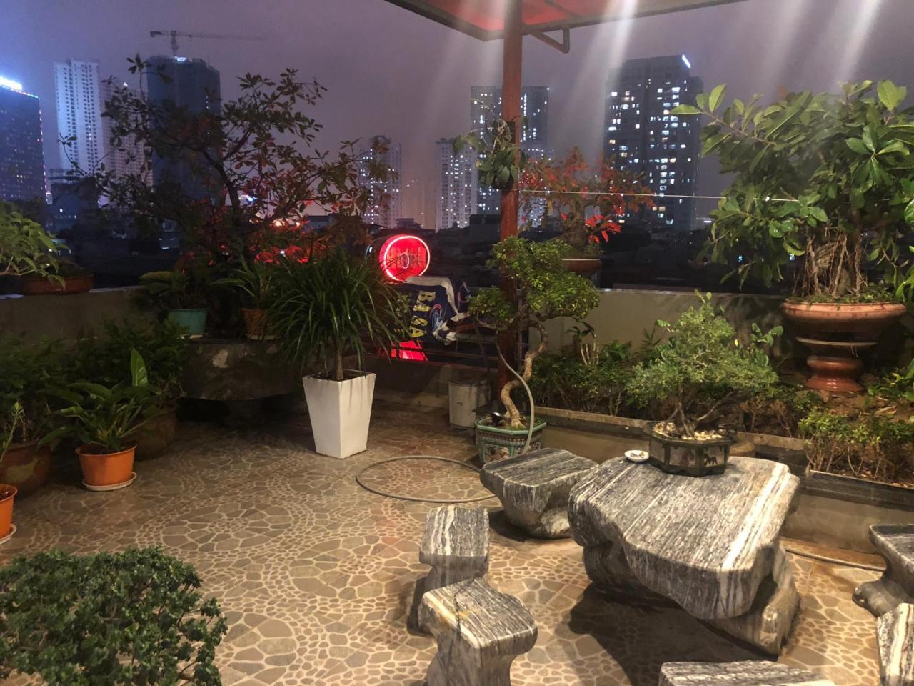 Ba Sao 2* Hanoi