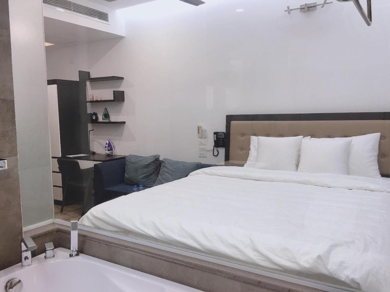 Orchid Luxury Hotel